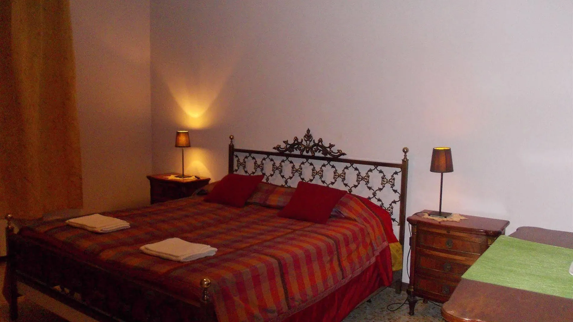 Big Brother Bed & Rooms Trévise Italie