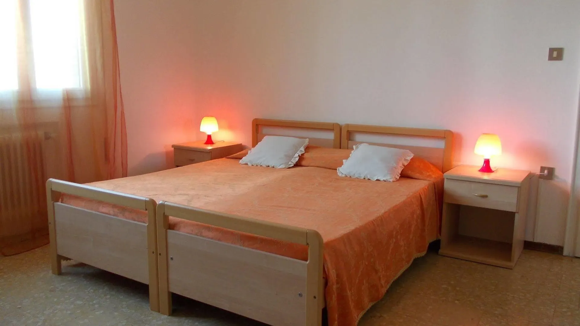 Big Brother Bed & Rooms Trévise Couette-café